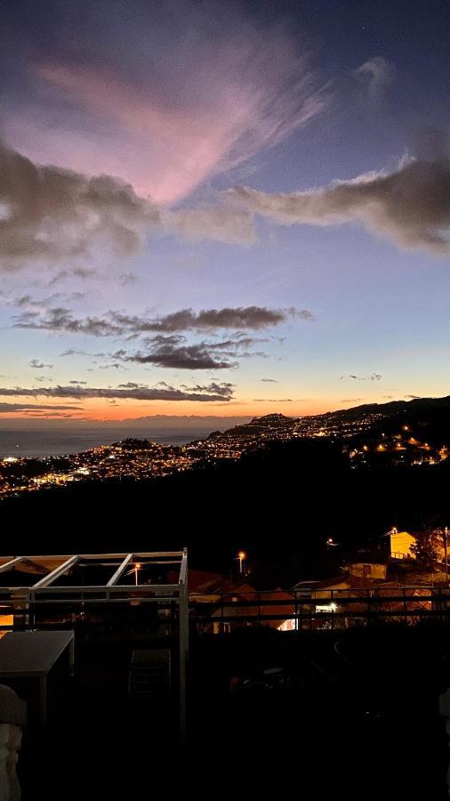 Studio Geek Villa - Open Space - 5M From 5 Top Attractions - Pool All Year Round, Dining Pergola, Barbecue - Funchal Matrix Holiday Home Luaran gambar