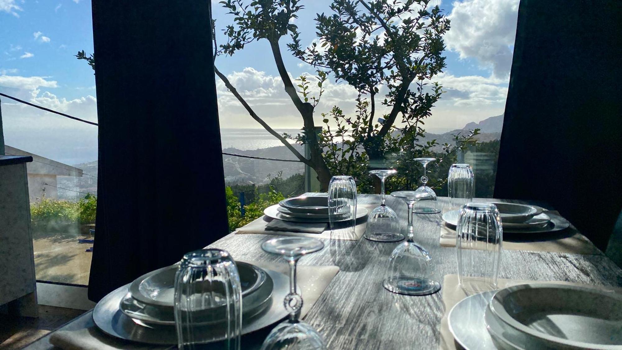 Studio Geek Villa - Open Space - 5M From 5 Top Attractions - Pool All Year Round, Dining Pergola, Barbecue - Funchal Matrix Holiday Home Luaran gambar