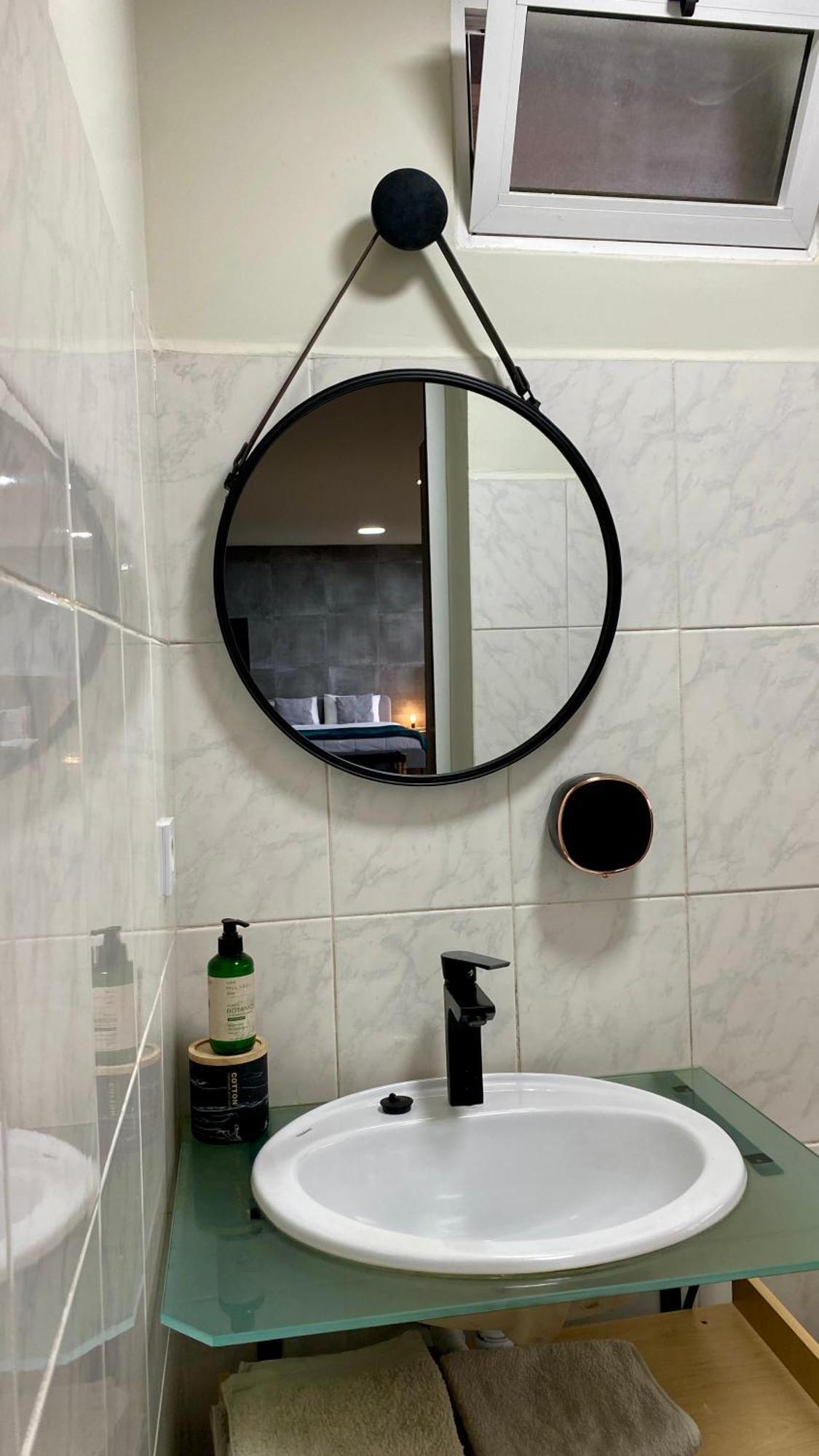 Studio Geek Villa - Open Space - 5M From 5 Top Attractions - Pool All Year Round, Dining Pergola, Barbecue - Funchal Matrix Holiday Home Luaran gambar