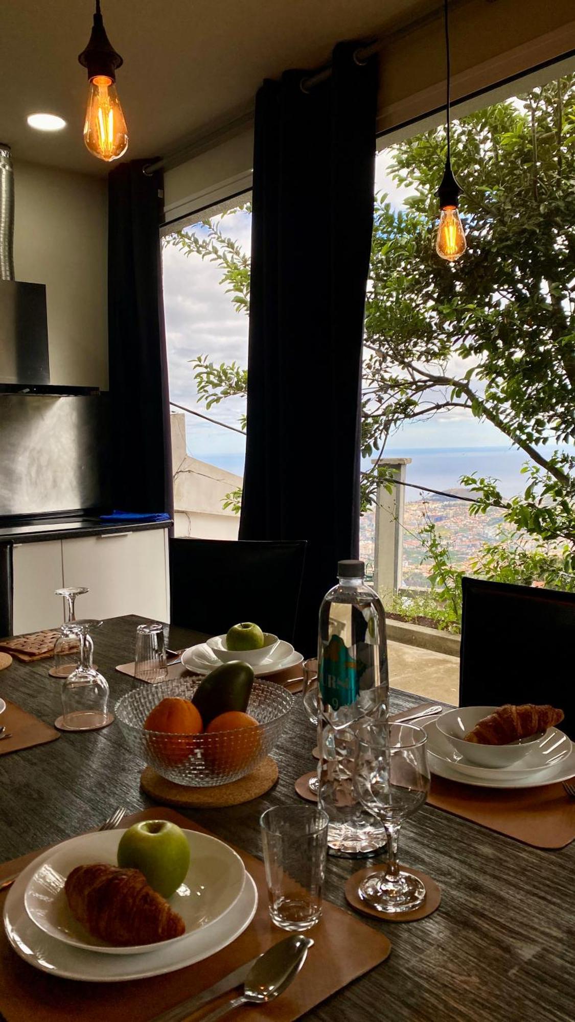Studio Geek Villa - Open Space - 5M From 5 Top Attractions - Pool All Year Round, Dining Pergola, Barbecue - Funchal Matrix Holiday Home Luaran gambar