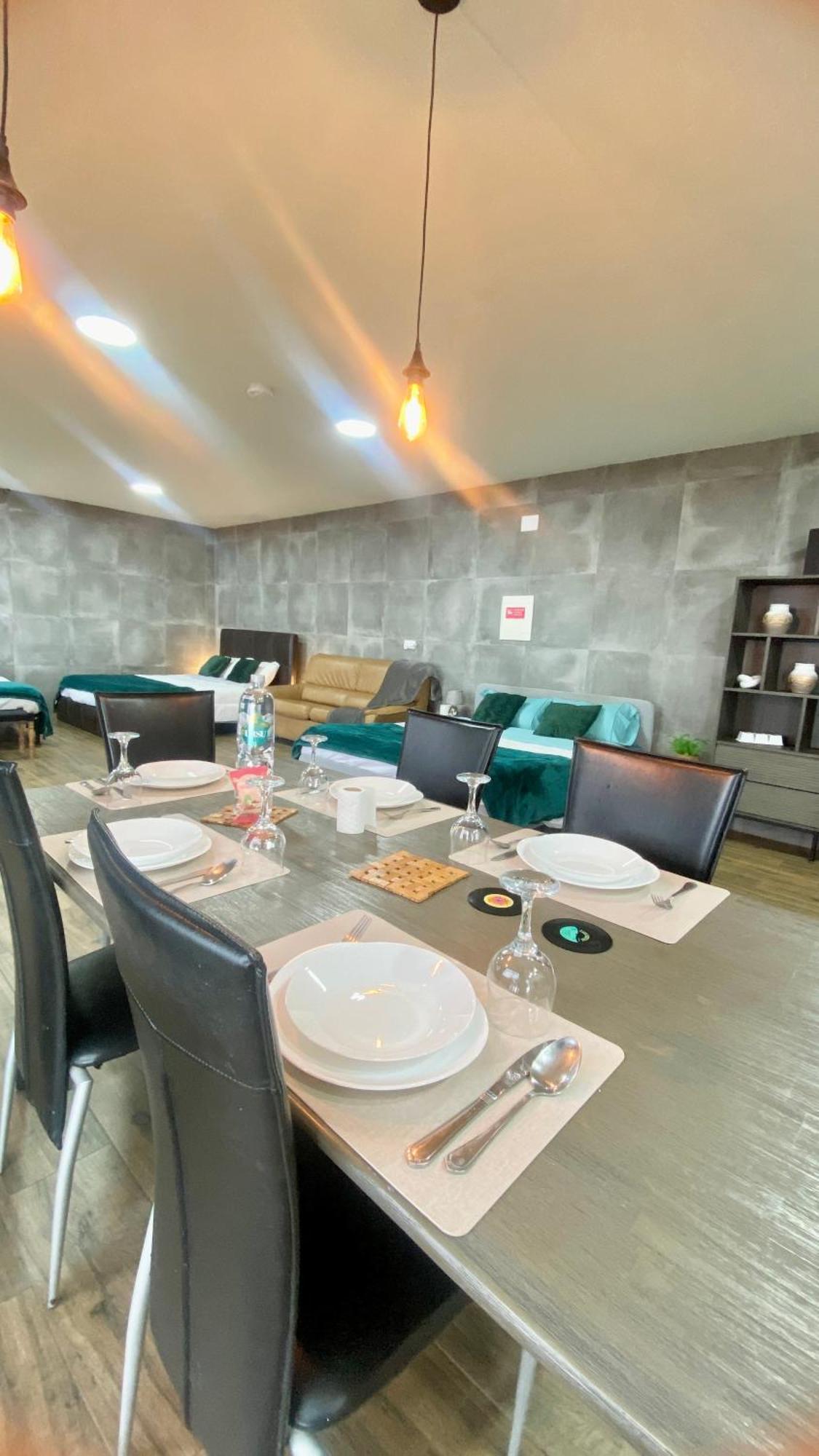 Studio Geek Villa - Open Space - 5M From 5 Top Attractions - Pool All Year Round, Dining Pergola, Barbecue - Funchal Matrix Holiday Home Luaran gambar